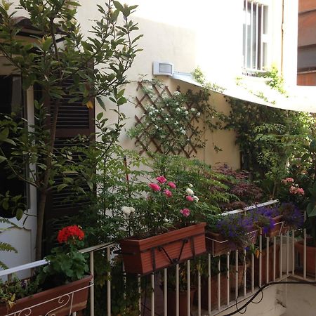 Relais Teatro Argentina Bed and Breakfast Rom Exteriör bild