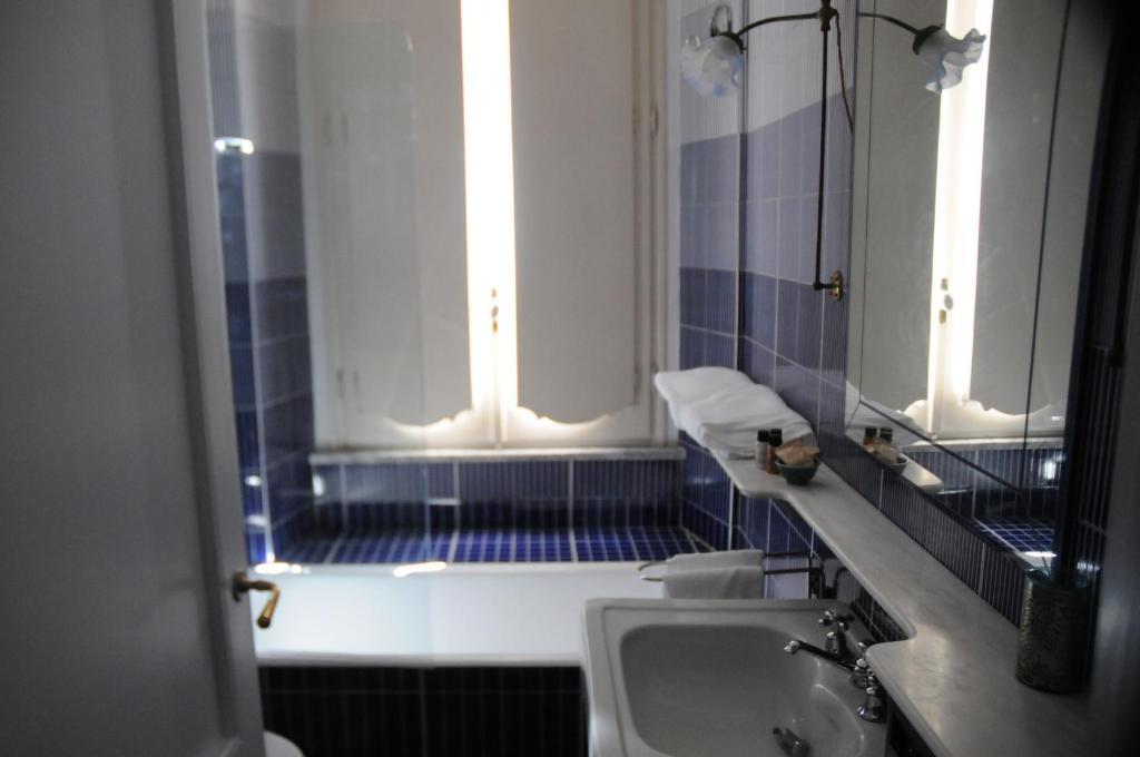 Relais Teatro Argentina Bed and Breakfast Rom Rum bild